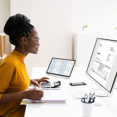 African,Professional,Chartered,Accountant,Woman,Doing,Tax